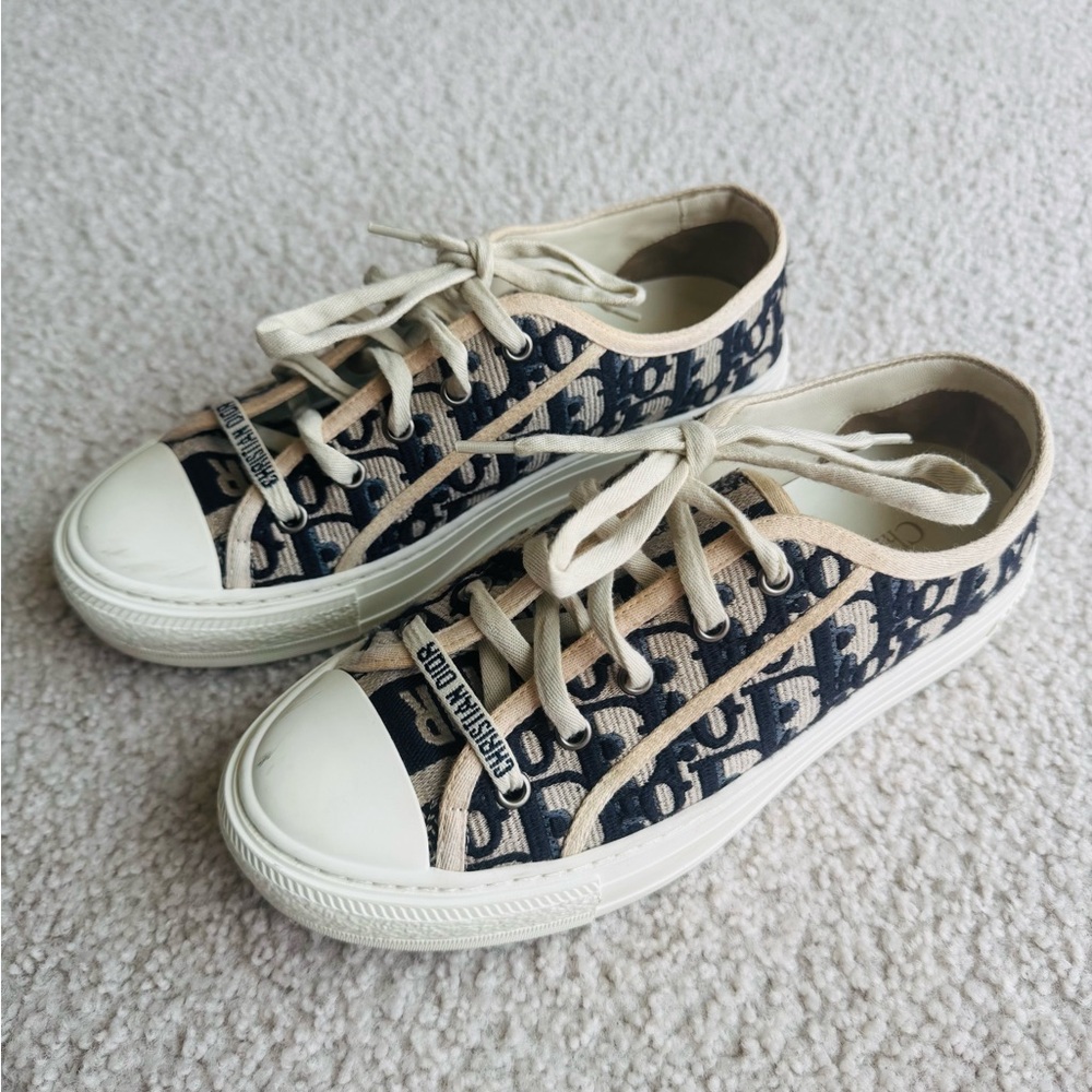 Dior Sneakers Authentic